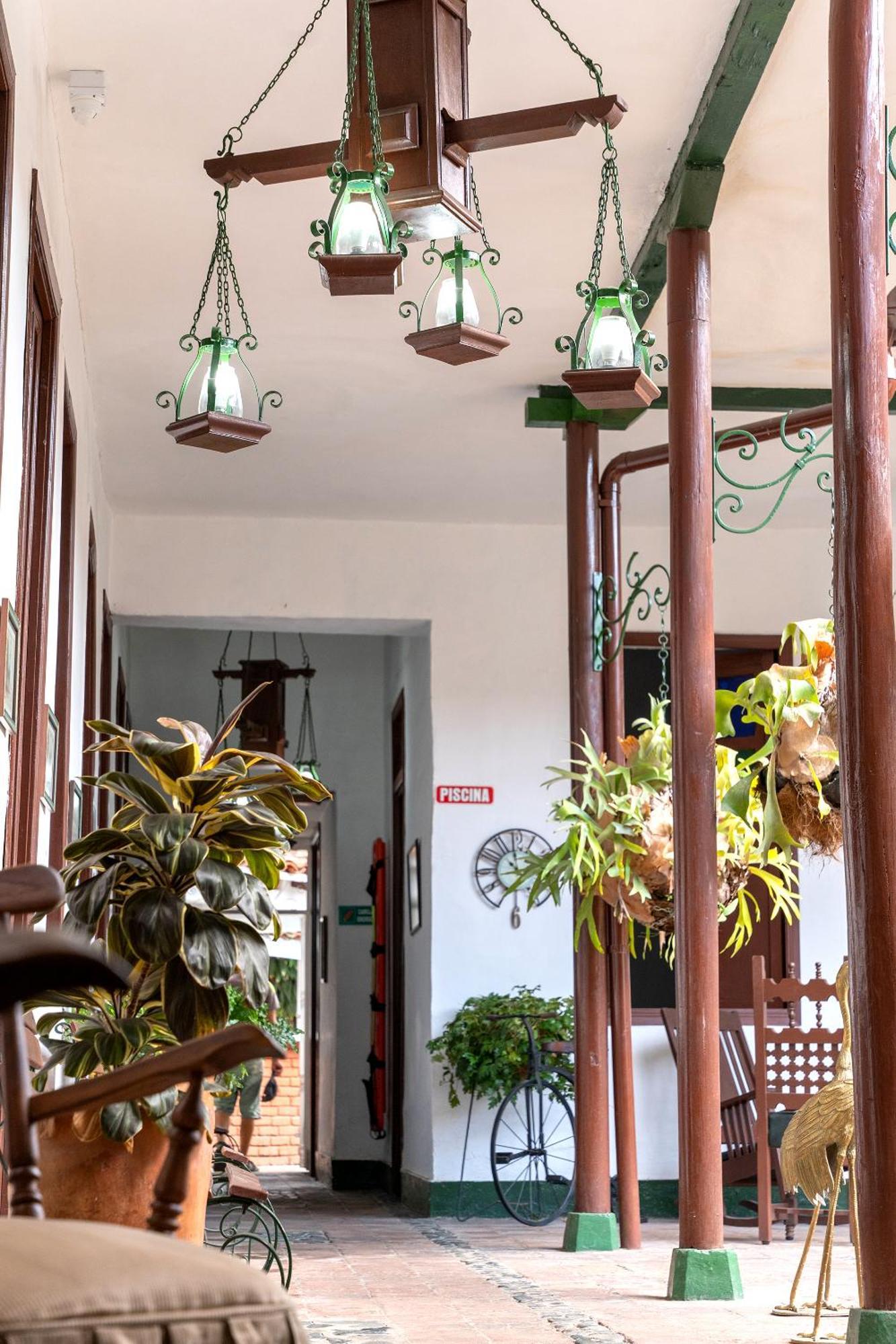 Hotel Casa Antigua ブガ エクステリア 写真