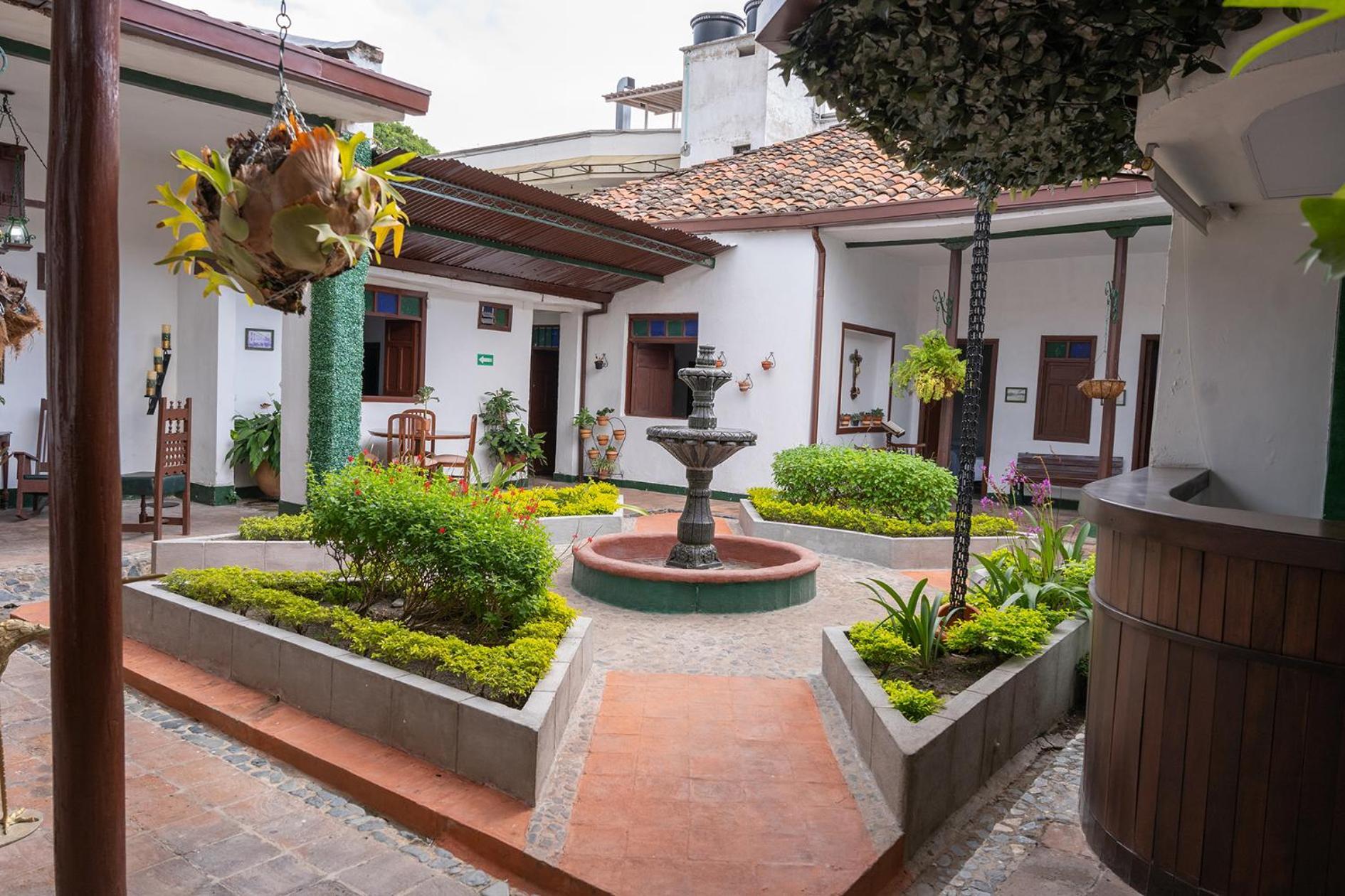 Hotel Casa Antigua ブガ エクステリア 写真
