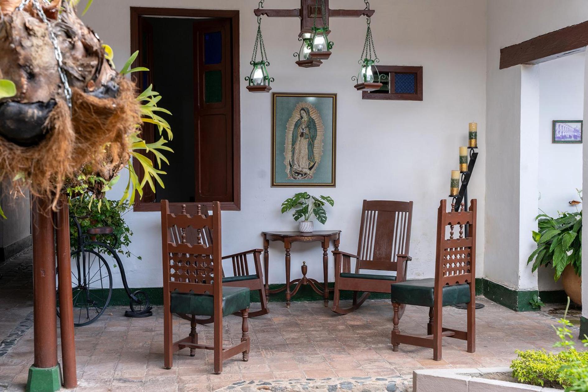 Hotel Casa Antigua ブガ エクステリア 写真